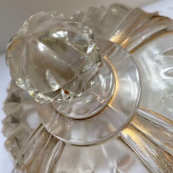 Vintage heavy cut glass covered fish. Gold gold trim - Picture 3 of 12